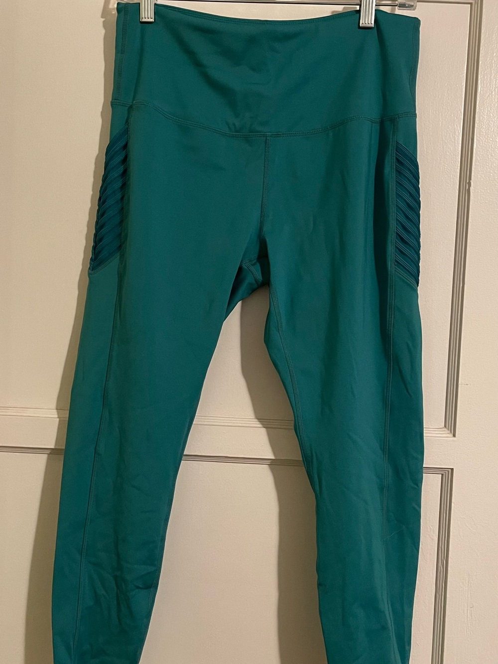 LegEnd Women's High Rise Moto Pocket Capri Leggings-Turquoise Size XL